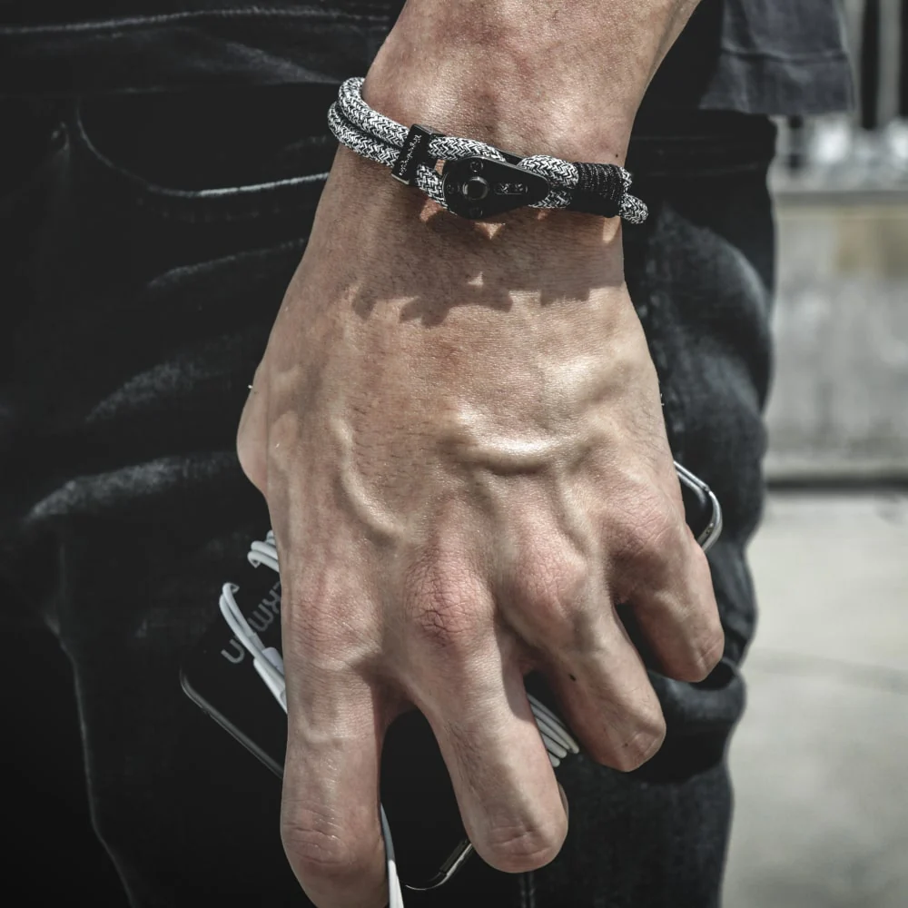 1023-yosemite-black-melange-chrome-black-4.webp Yosemite / Black Melange / Chrome Black