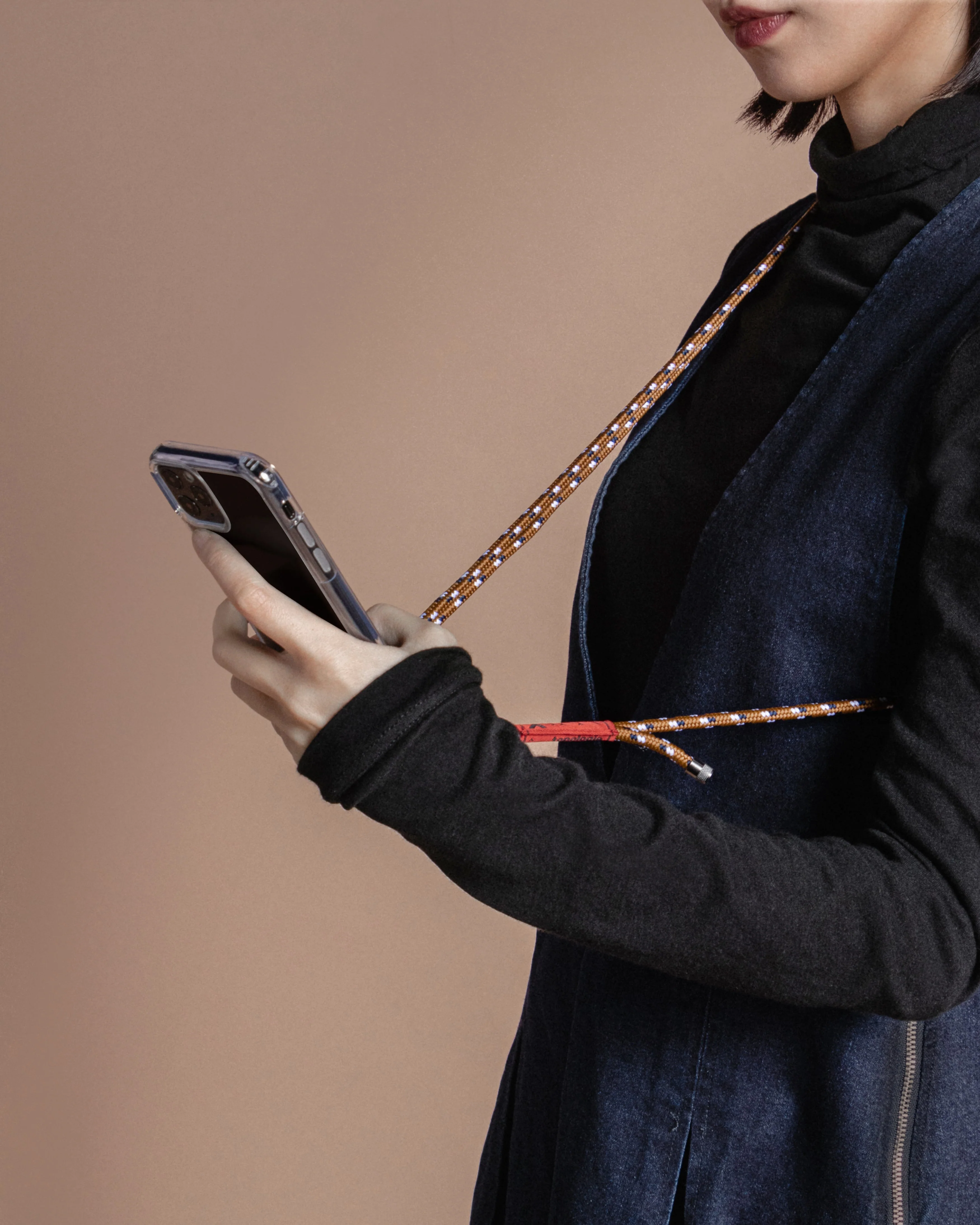 1306-verdon-phone-case-clear-6-0mm-rope-brown-navy-60.webp Verdon Phone Case / Clear / 6.0mm Rope / Brown Navy