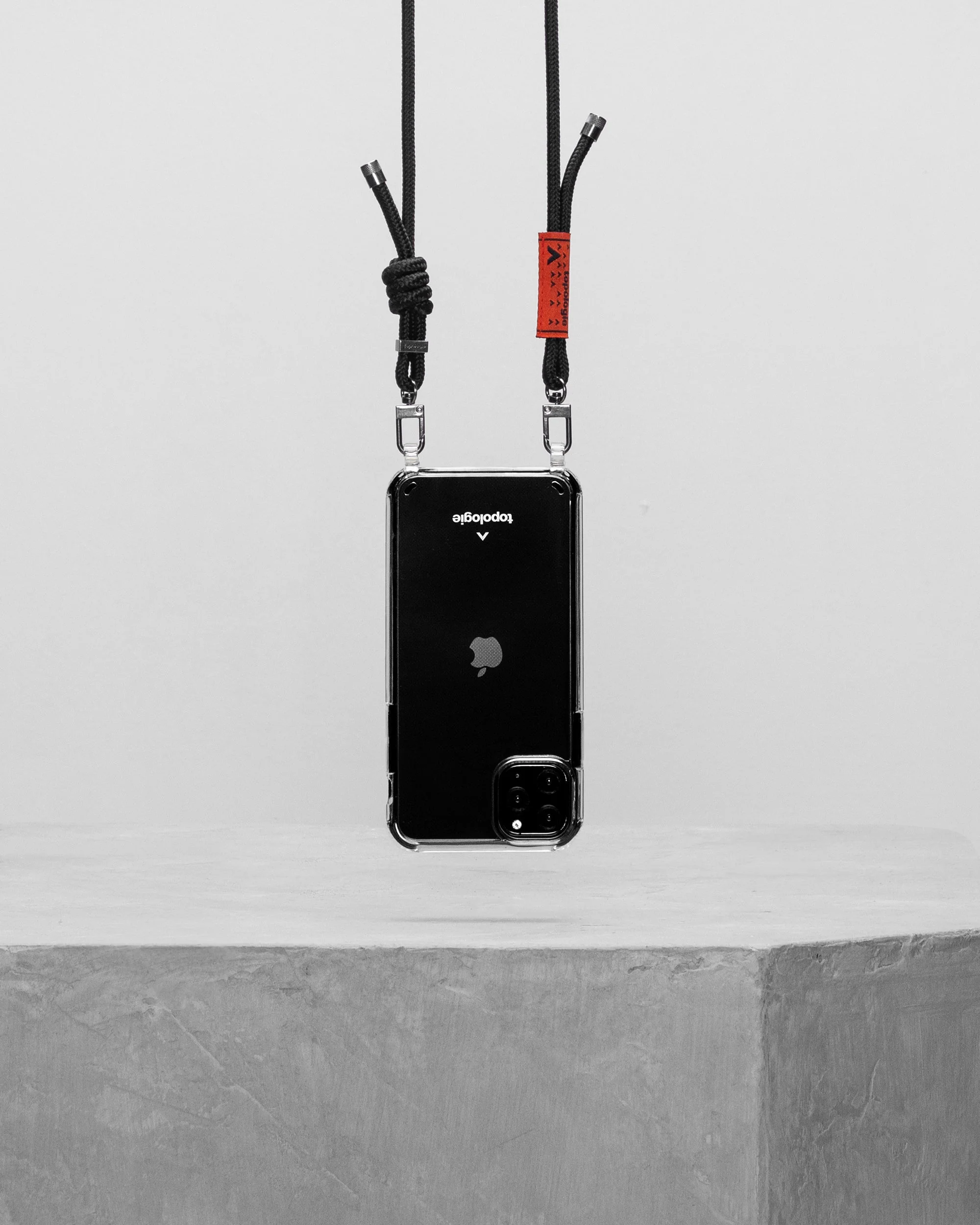 1372-verdon-phone-case-clear-6-0mm-rope-black-solid-15.webp Verdon Phone Case / Clear / 6.0mm Rope / Black Solid
