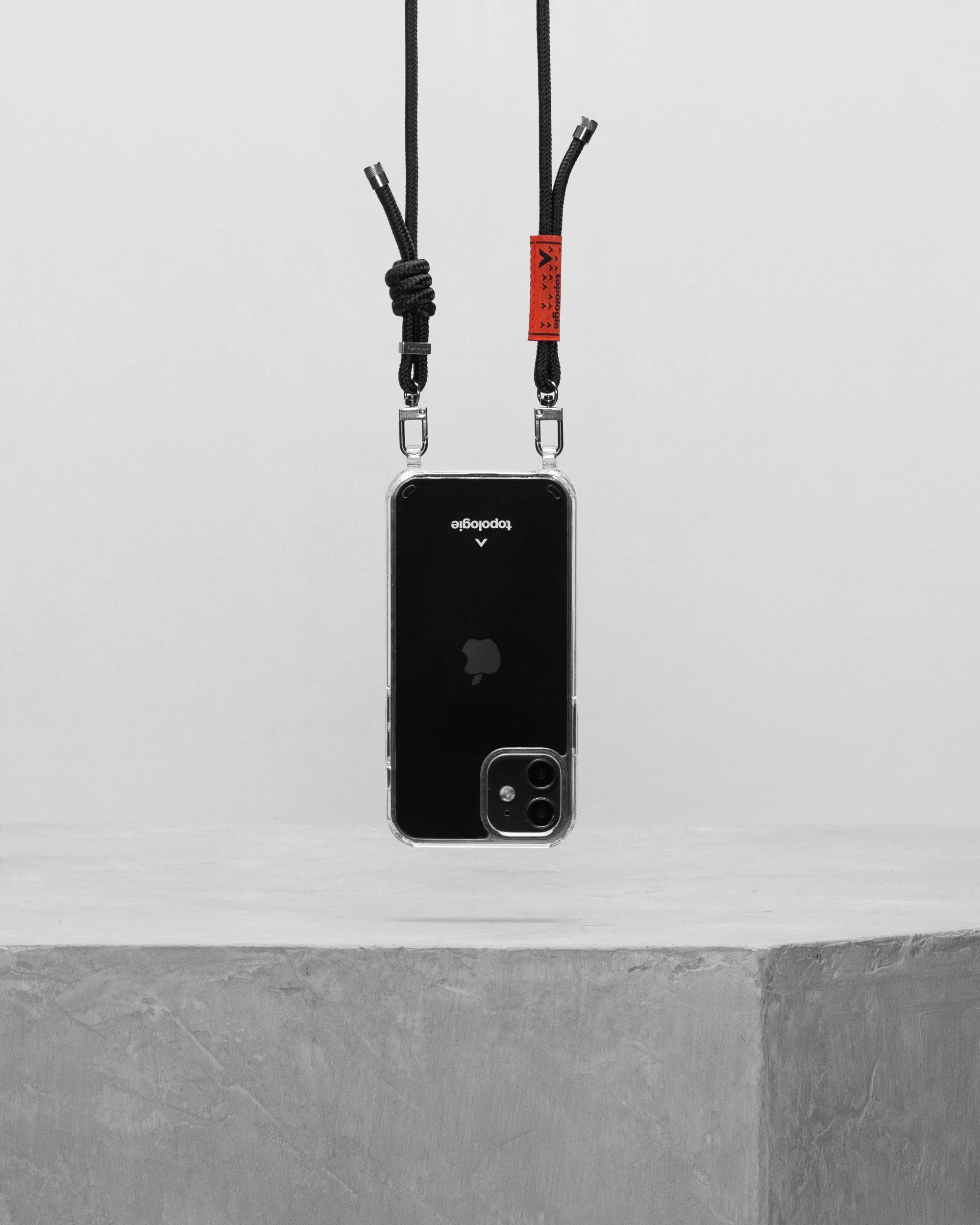 1372-verdon-phone-case-clear-6-0mm-rope-black-solid-22.webp Verdon Phone Case / Clear / 6.0mm Rope / Black Solid