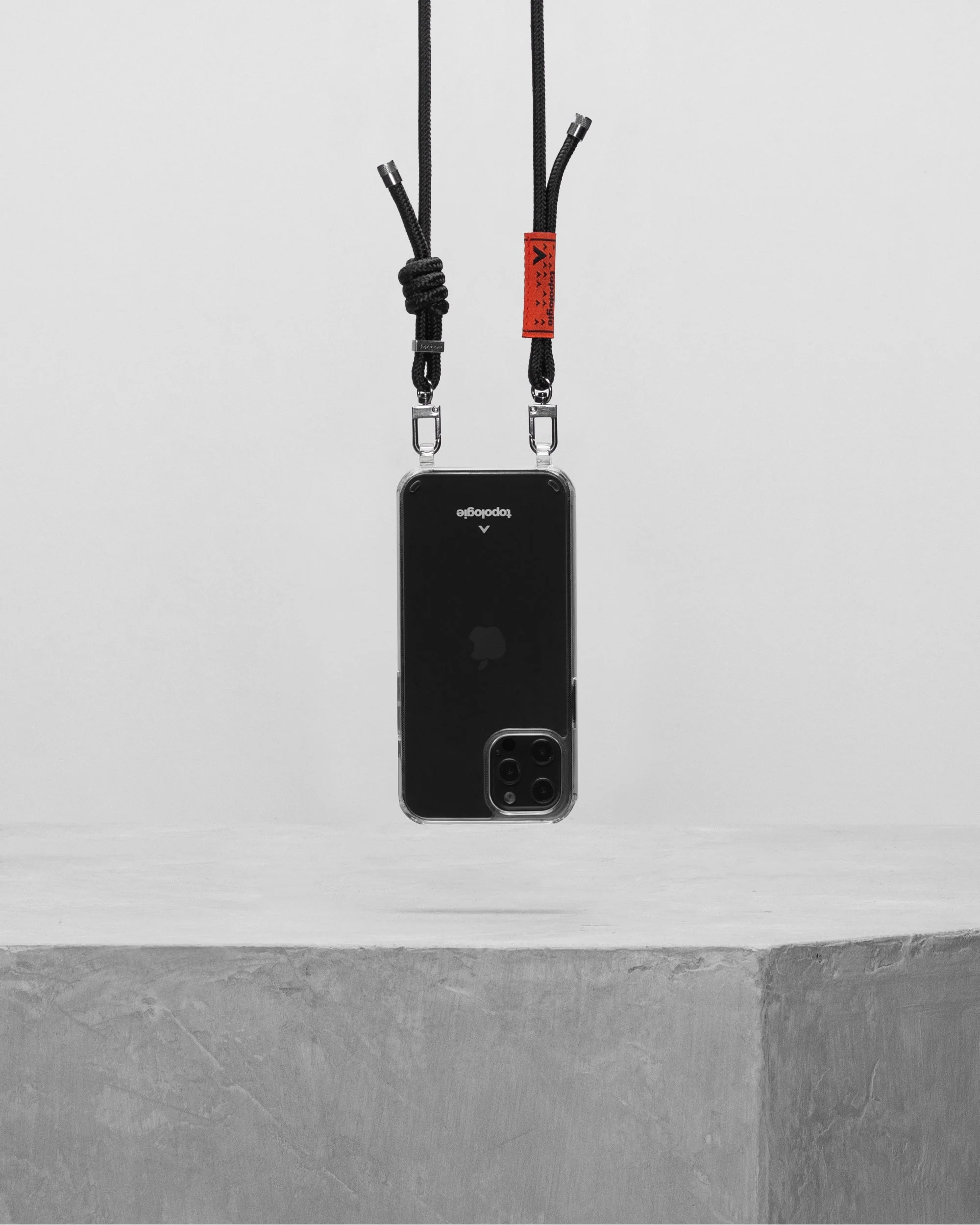 1372-verdon-phone-case-clear-6-0mm-rope-black-solid-36.webp Verdon Phone Case / Clear / 6.0mm Rope / Black Solid