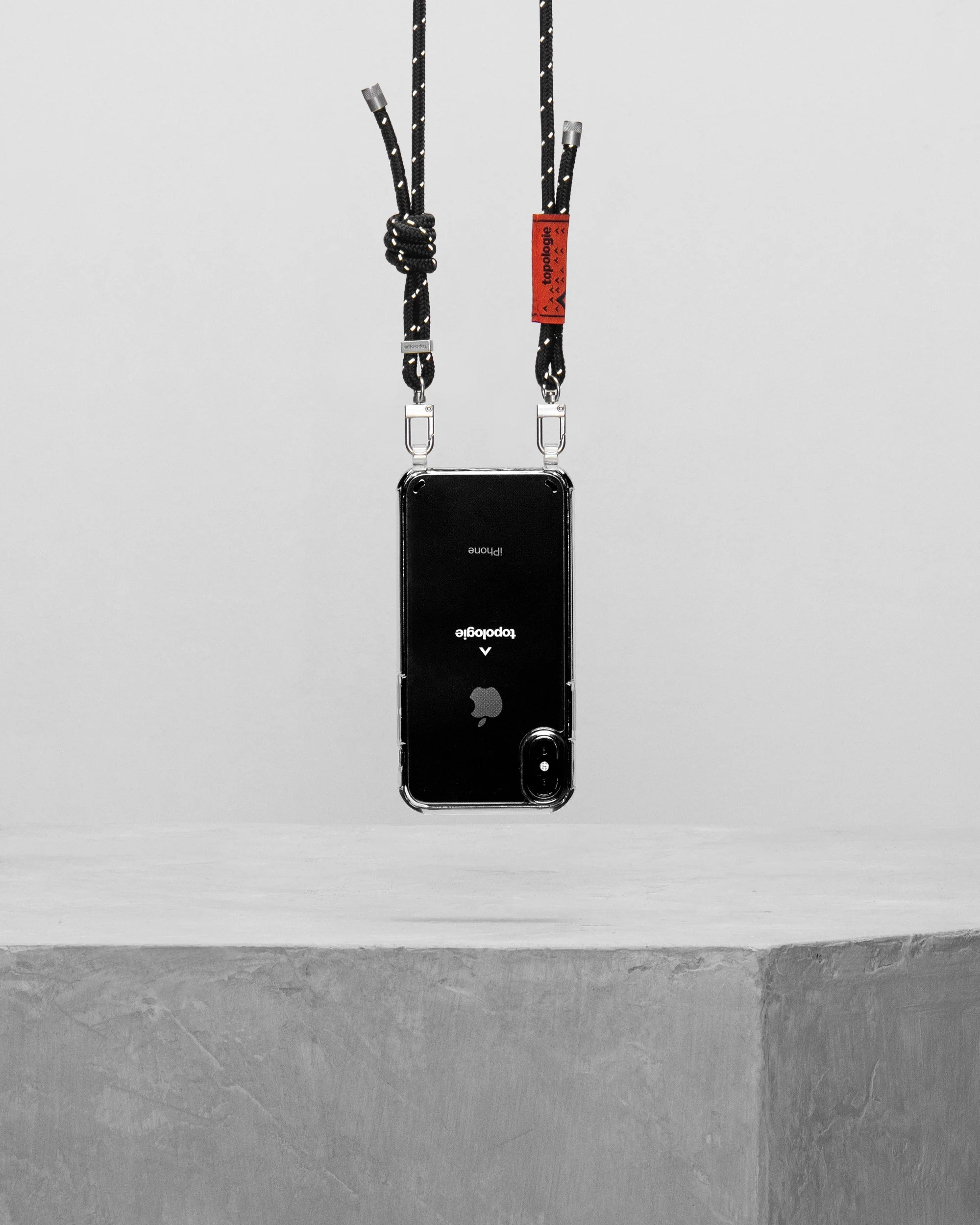 1437-verdon-phone-case-clear-6-0mm-rope-black-reflective-54.webp Verdon Phone Case / Clear / 6.0mm Rope / Black Reflective
