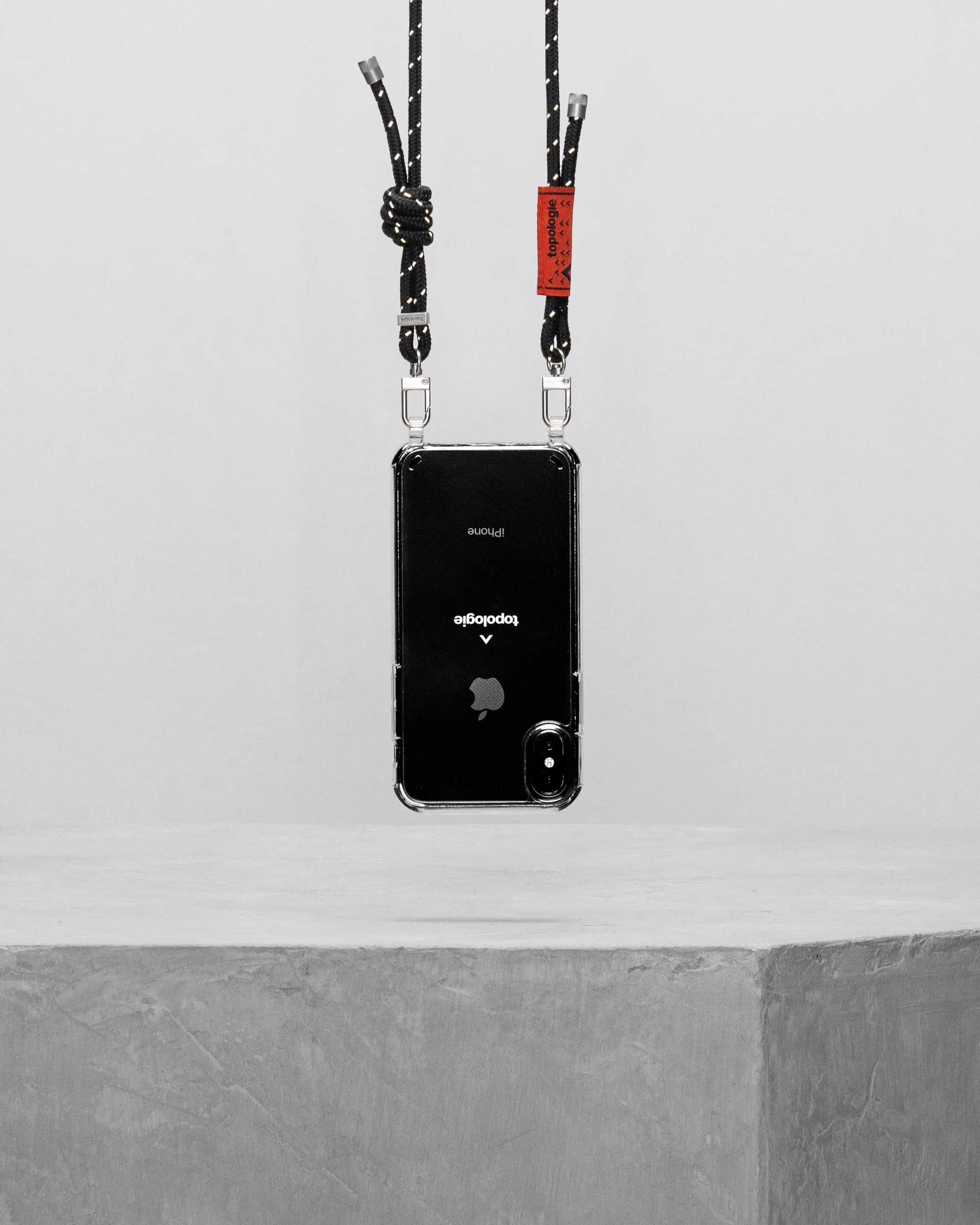 1437-verdon-phone-case-clear-6-0mm-rope-black-reflective-60.webp Verdon Phone Case / Clear / 6.0mm Rope / Black Reflective