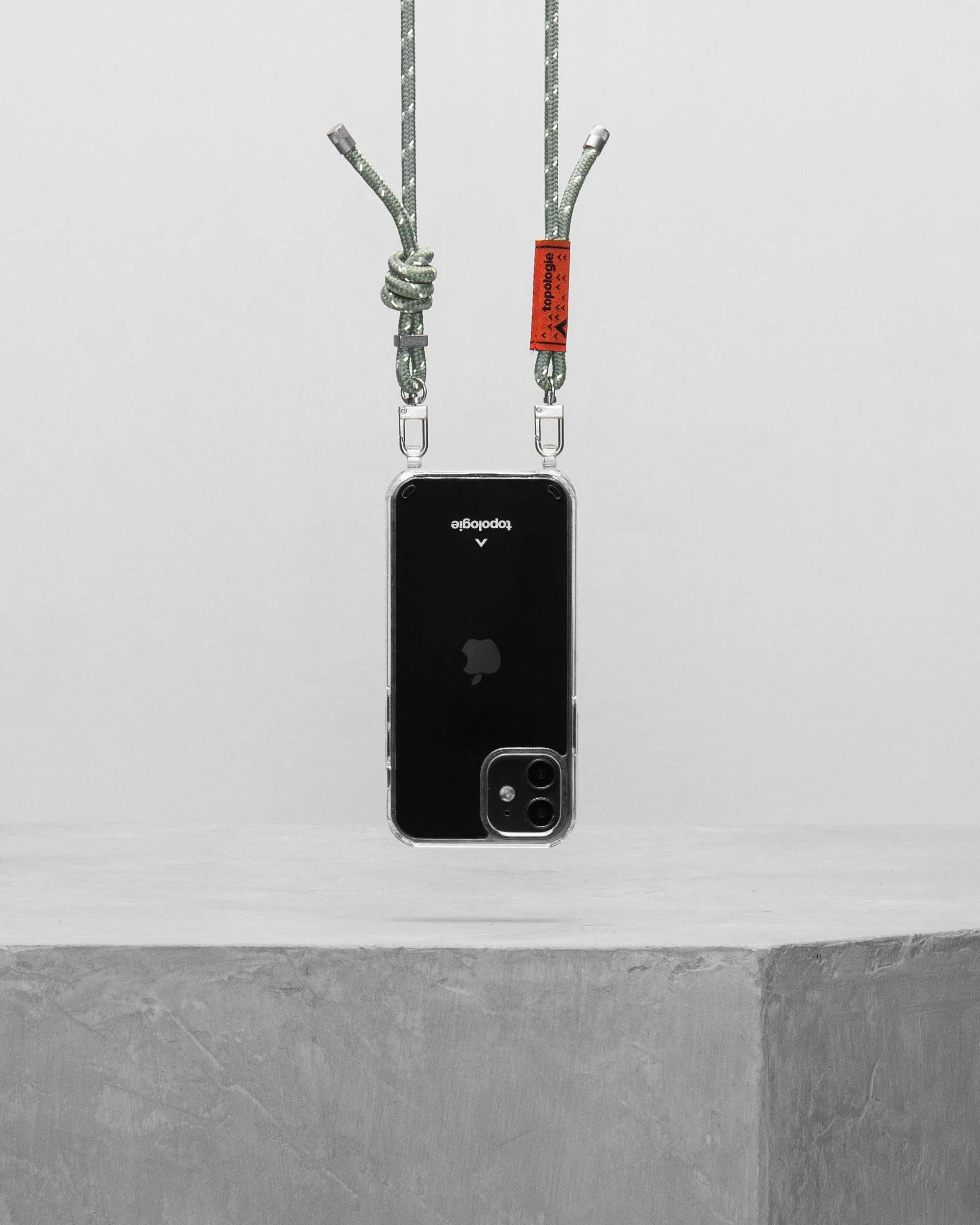 1458-verdon-phone-case-clear-6-0mm-rope-sage-reflective-20.webp Verdon Phone Case / Clear / 6.0mm Rope / Sage Reflective