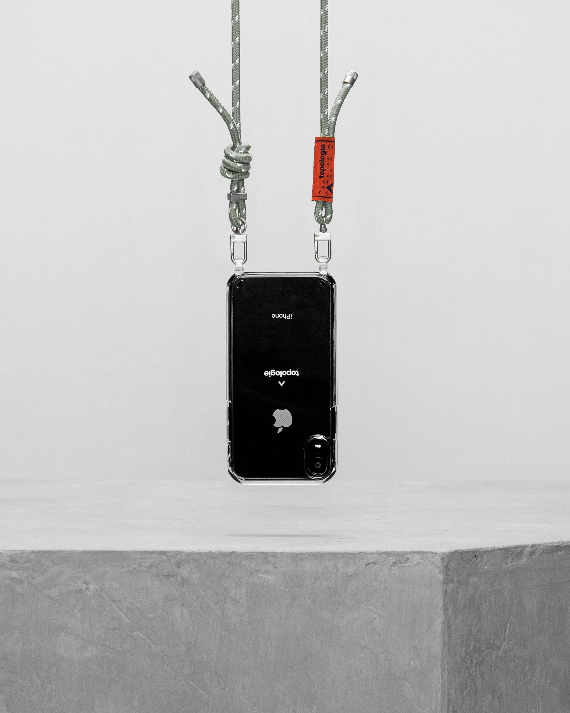 1458-verdon-phone-case-clear-6-0mm-rope-sage-reflective-60.webp Verdon Phone Case / Clear / 6.0mm Rope / Sage Reflective
