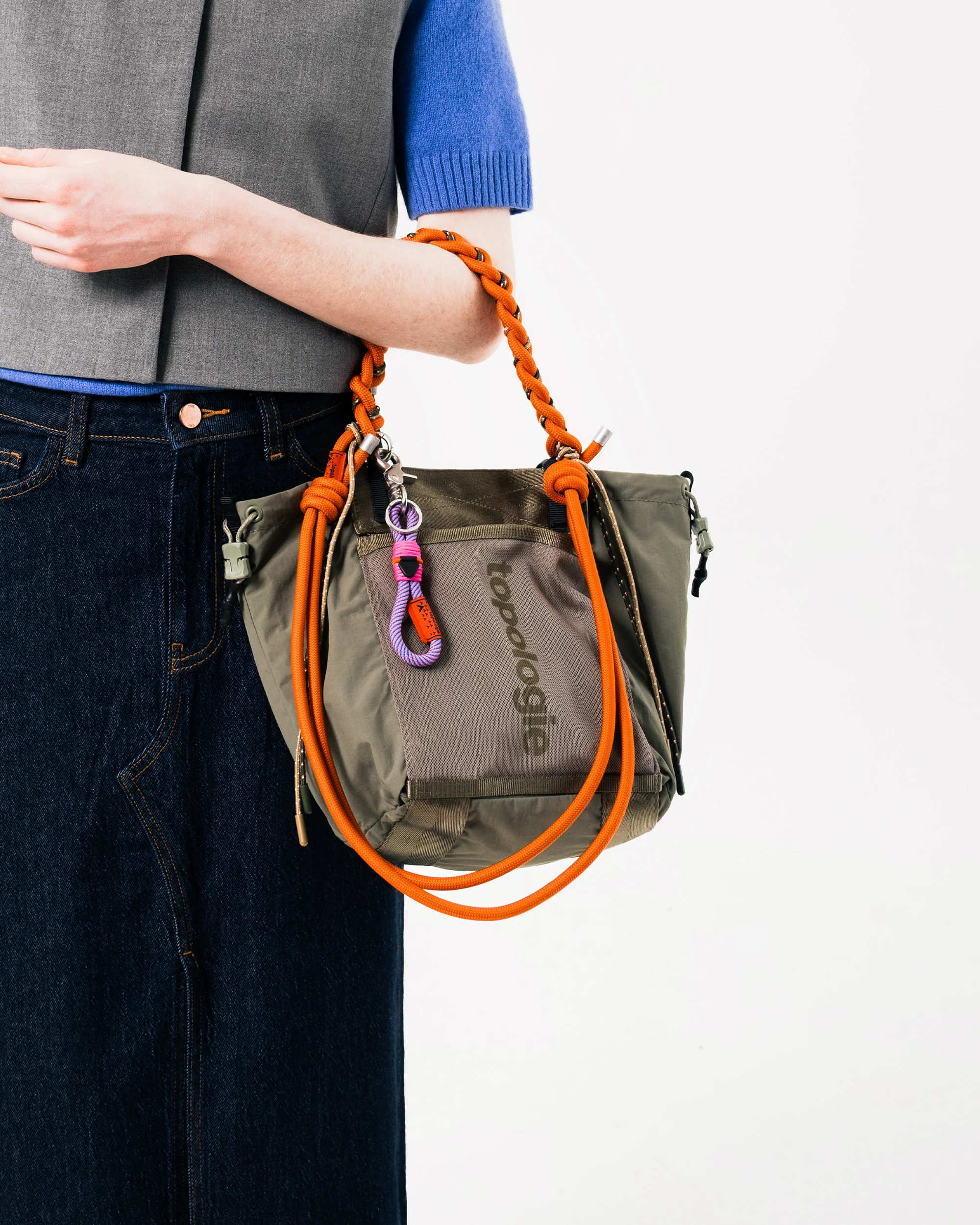15-summit-tote-small-12.webp Summit Tote Small