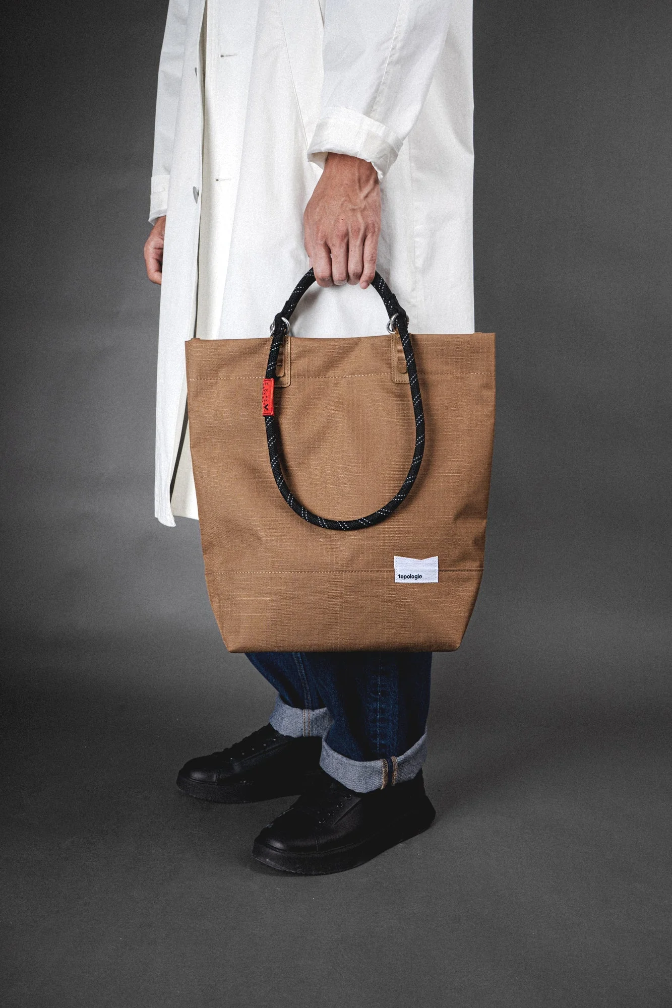 1565-loop-tote-moss-10mm-neon-yellow-solid-2.webp Loop Tote / Moss / 10mm Neon Yellow Solid