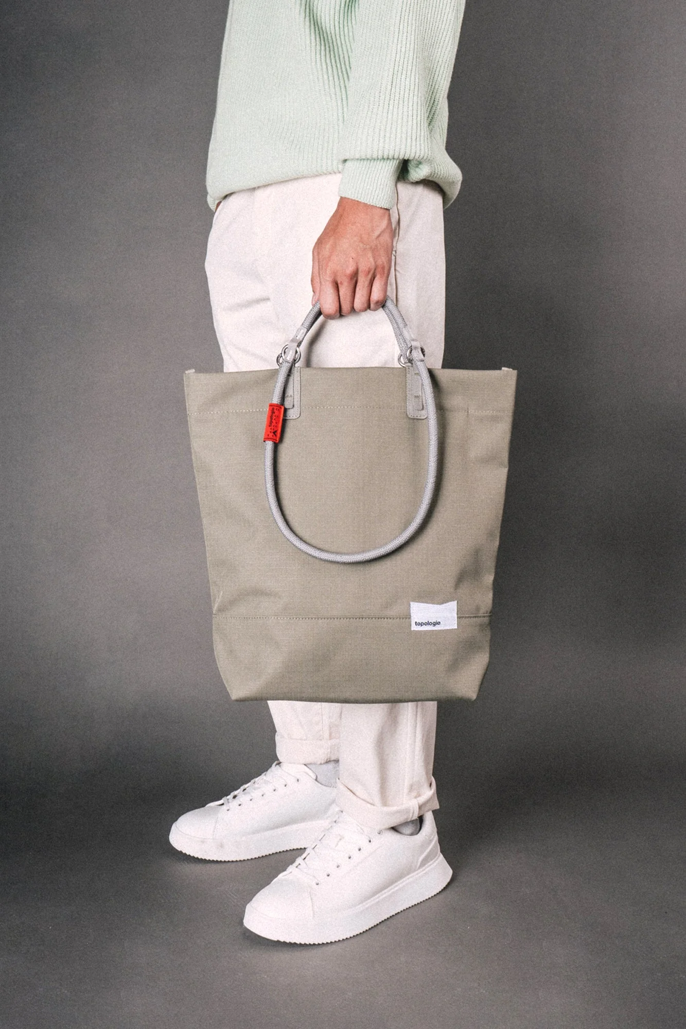 1565-loop-tote-moss-10mm-neon-yellow-solid-3.webp Loop Tote / Moss / 10mm Neon Yellow Solid
