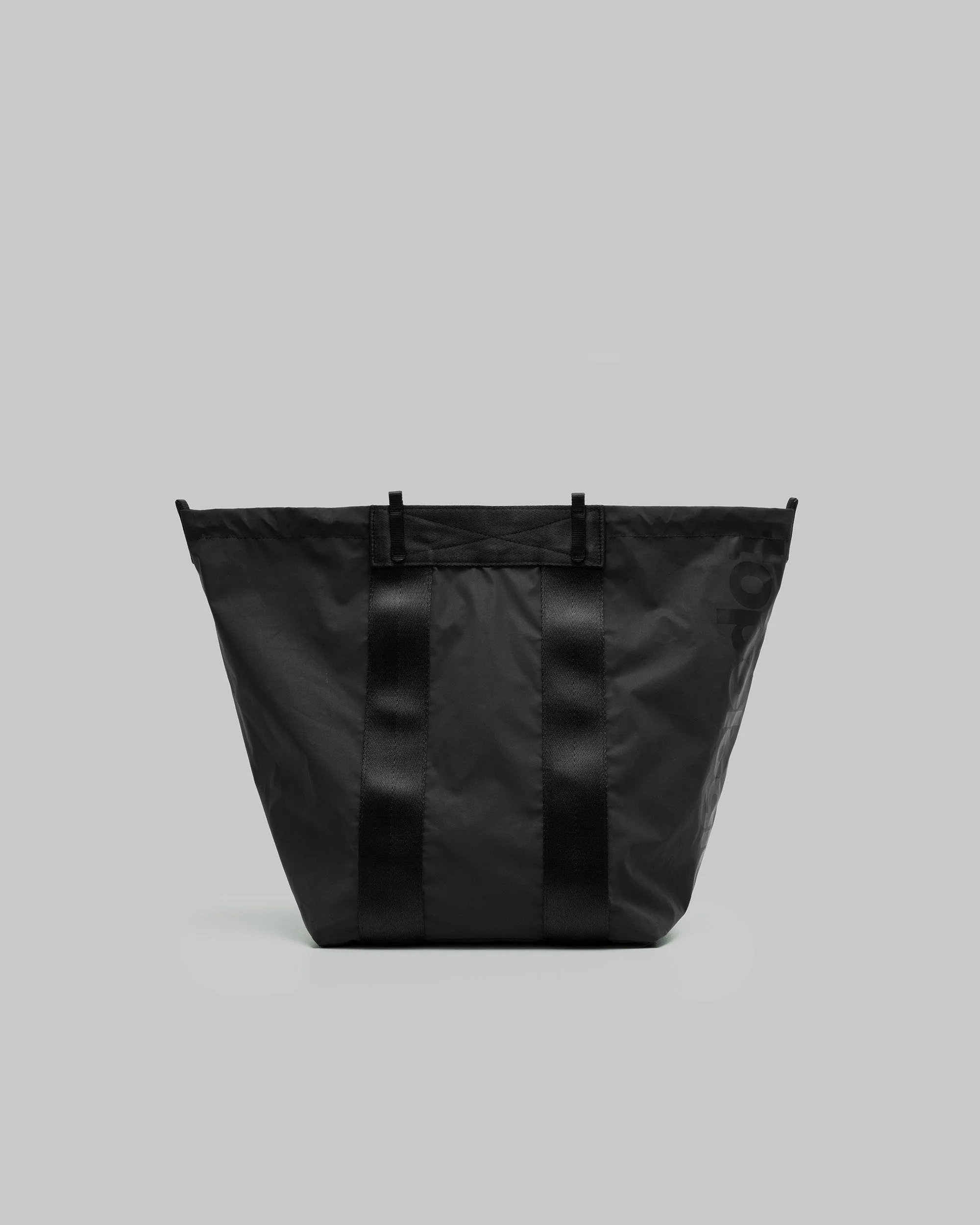 402-summit-tote-medium-19.webp Summit Tote Medium