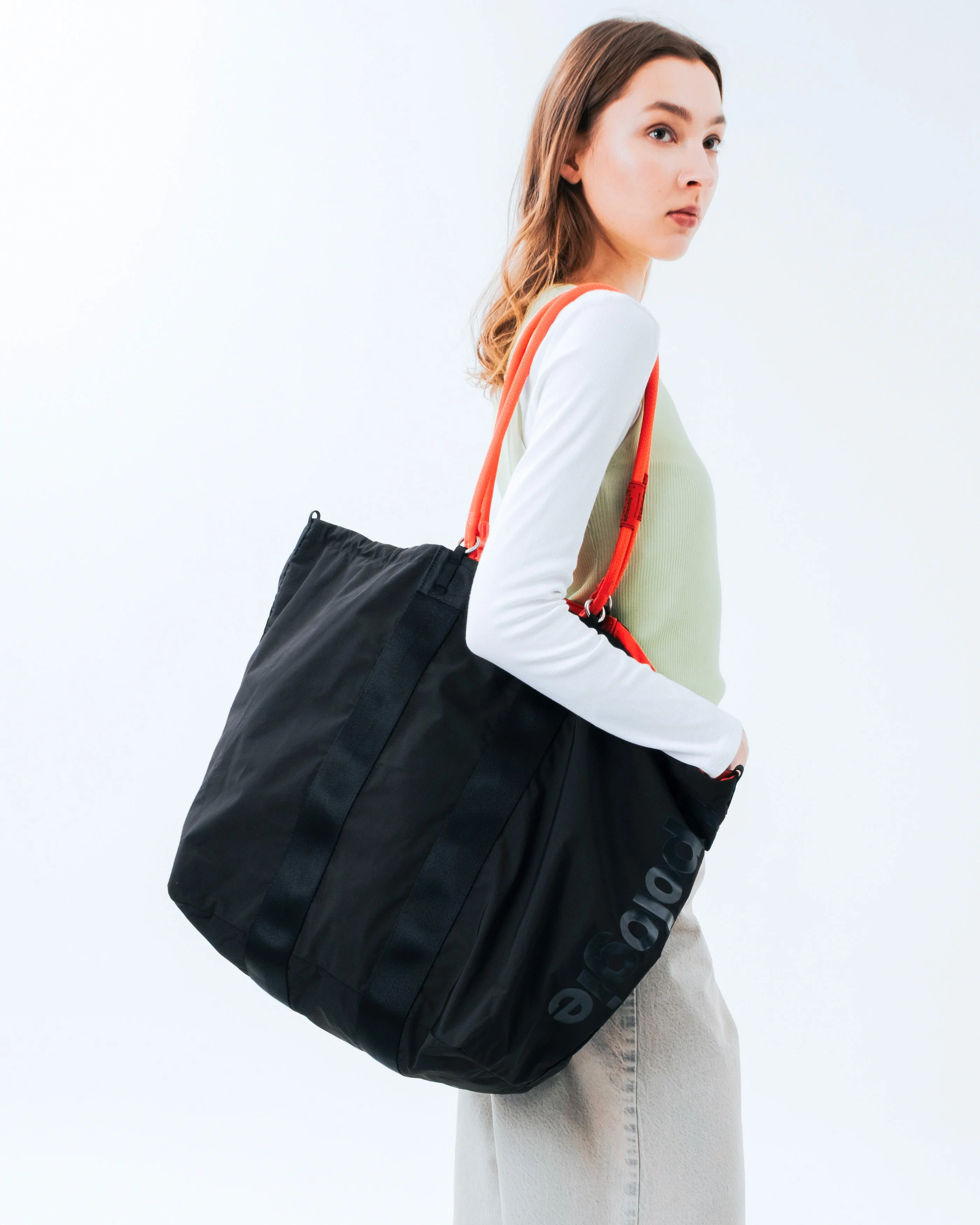 420-summit-tote-large-11.webp Summit Tote Large