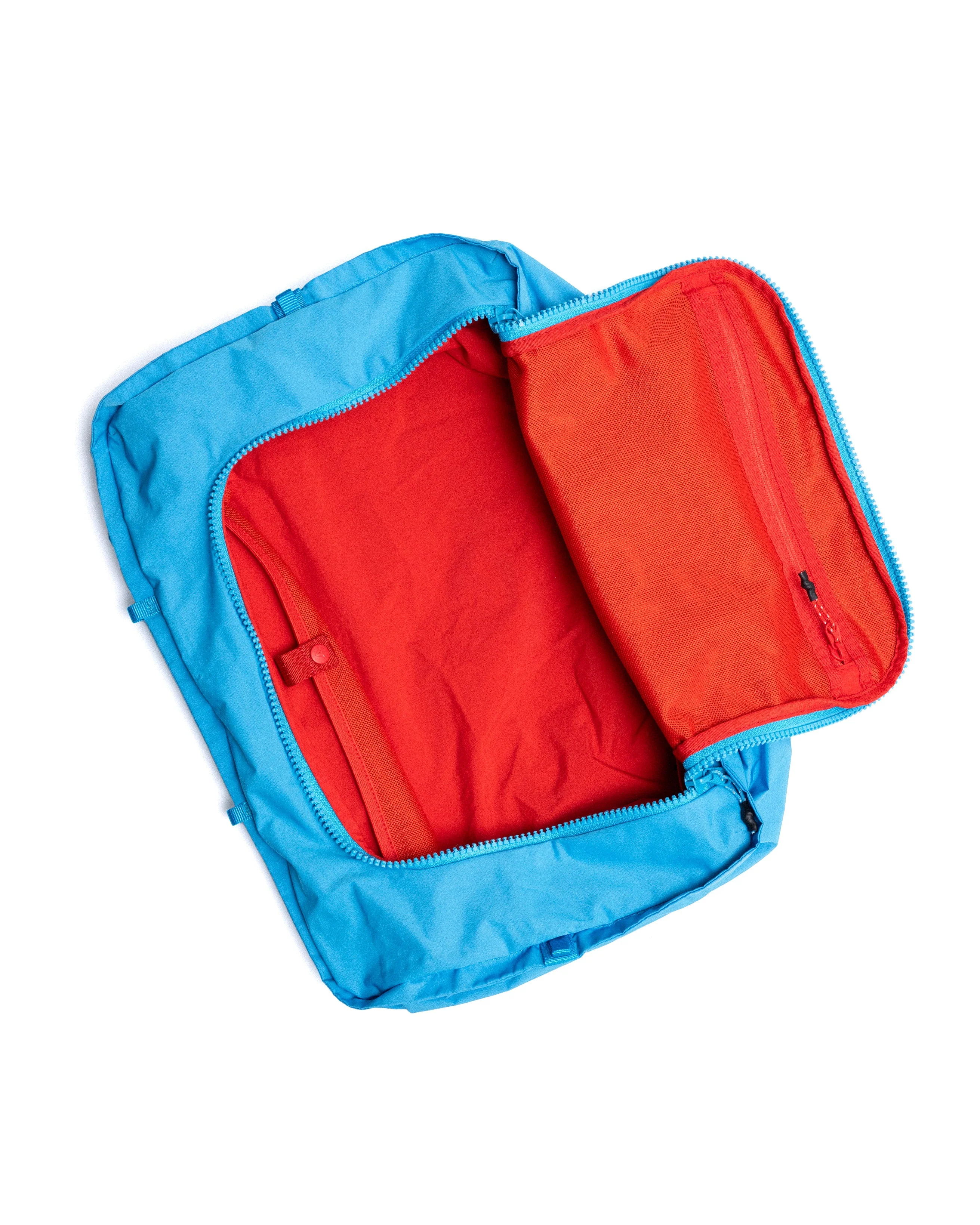 425-summit-duffle-medium-21.webp Summit Duffle Medium