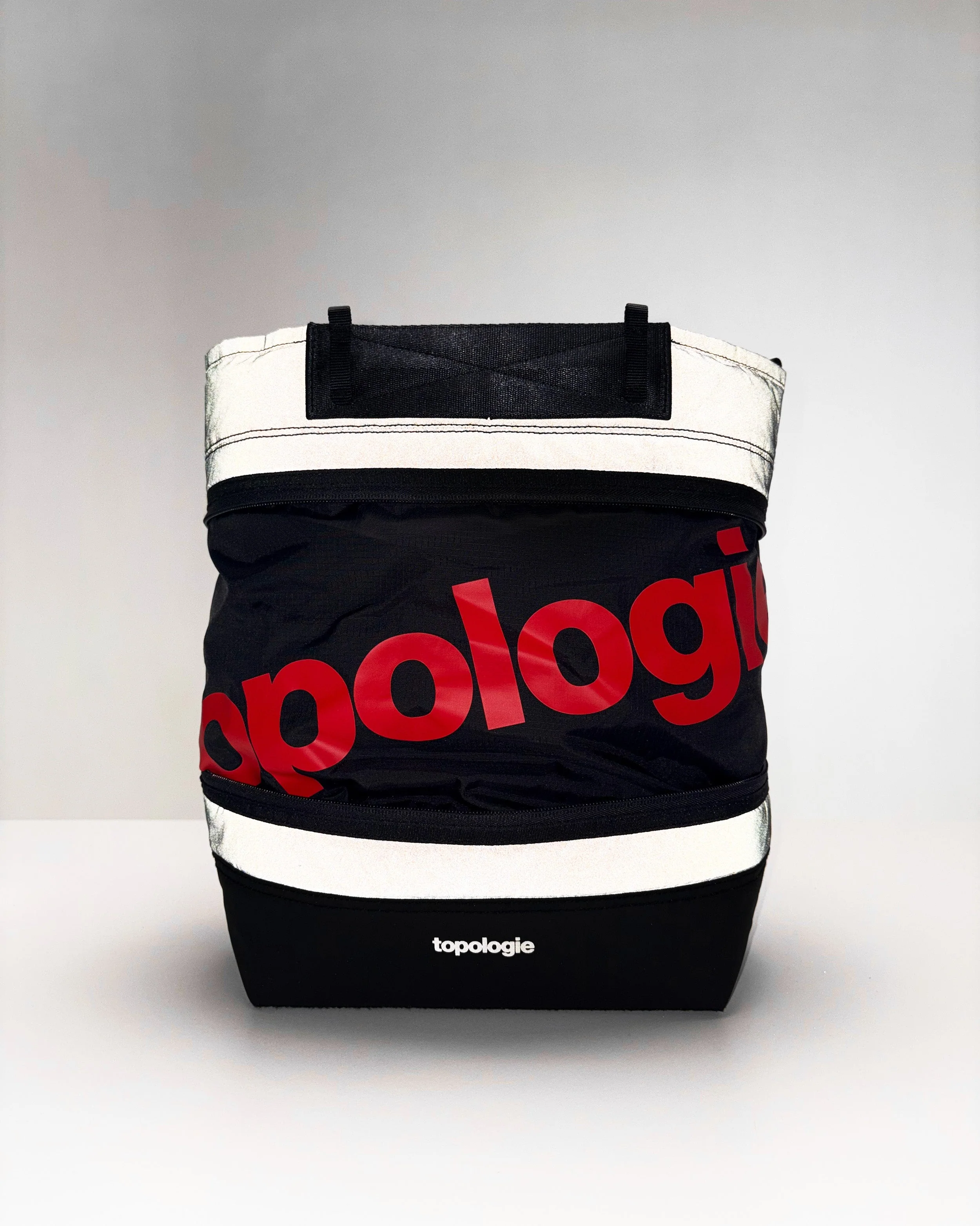 444-convert-tool-bag-21.webp Convert Tool Bag
