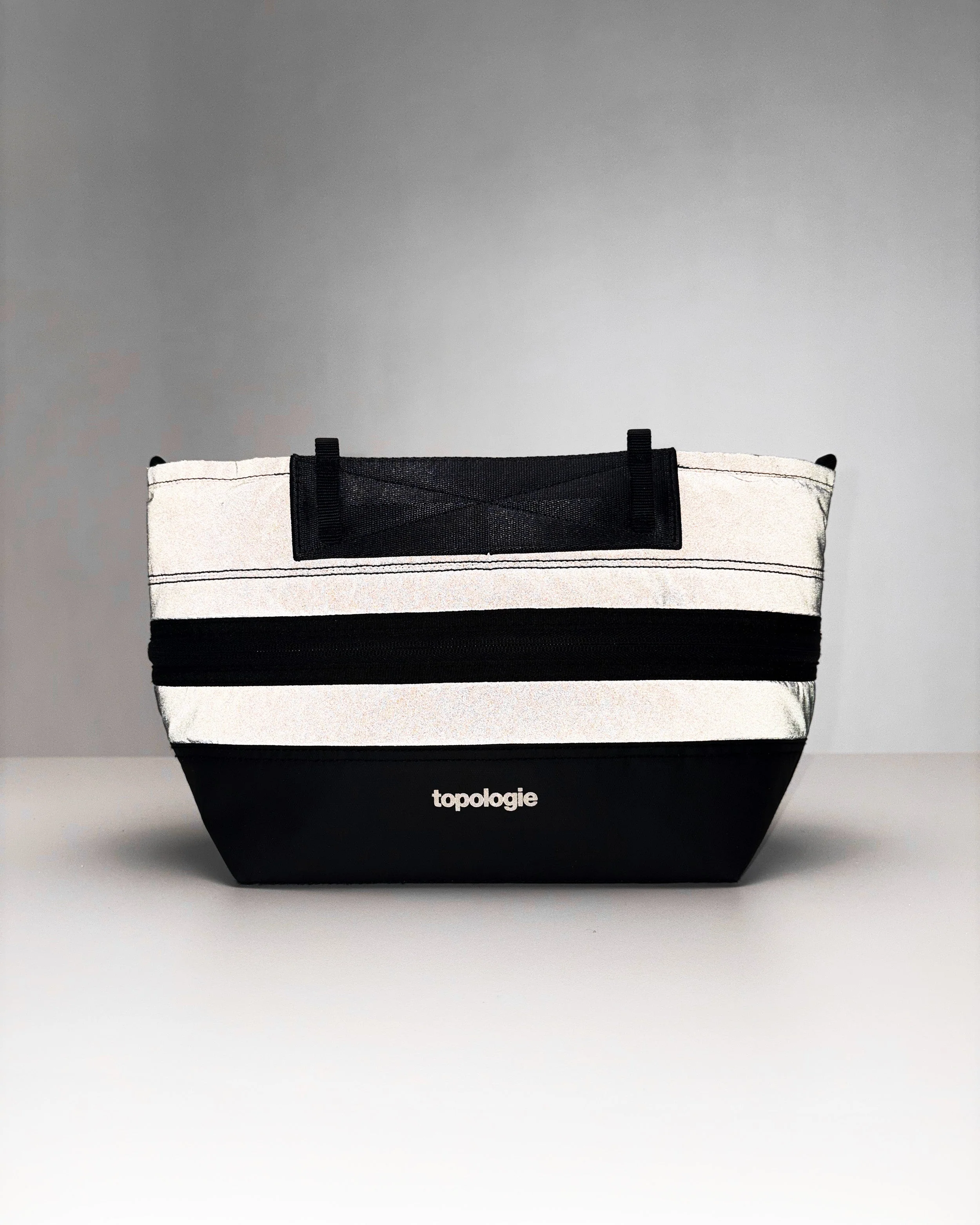 444-convert-tool-bag-22.webp Convert Tool Bag