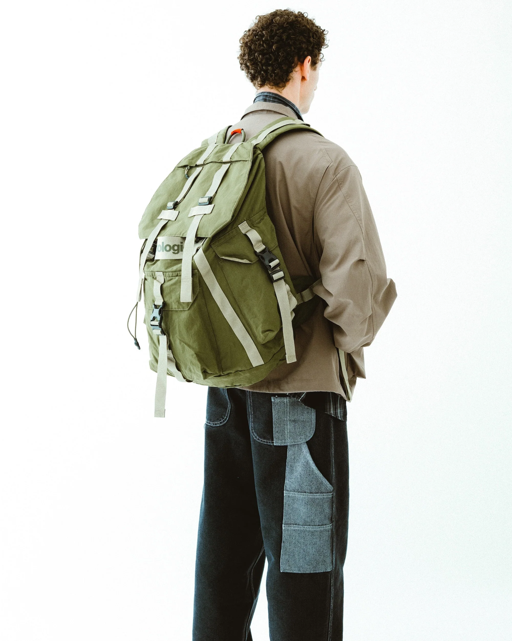 49-parachute-backpack-11.webp Parachute Backpack