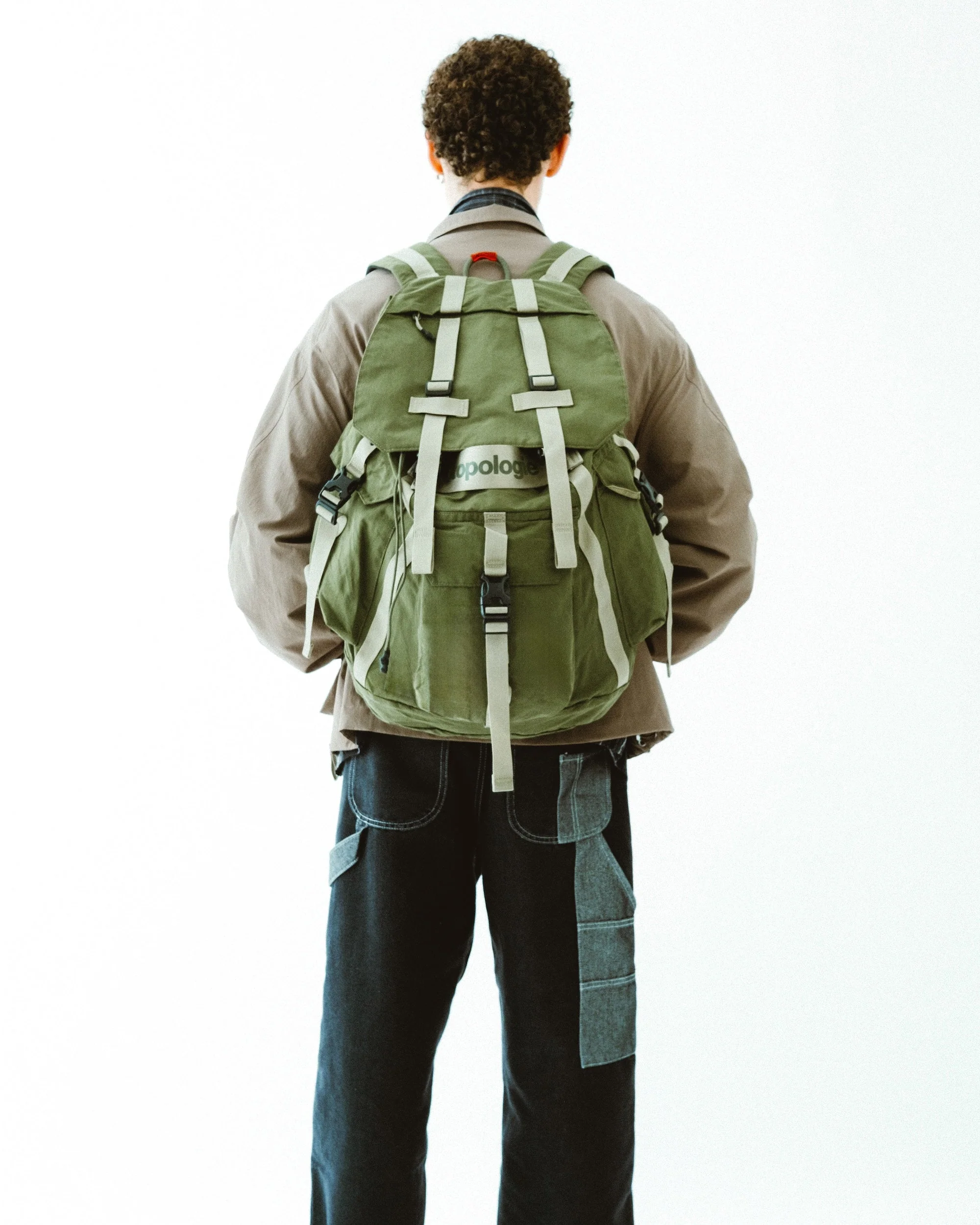 49-parachute-backpack-12.webp Parachute Backpack