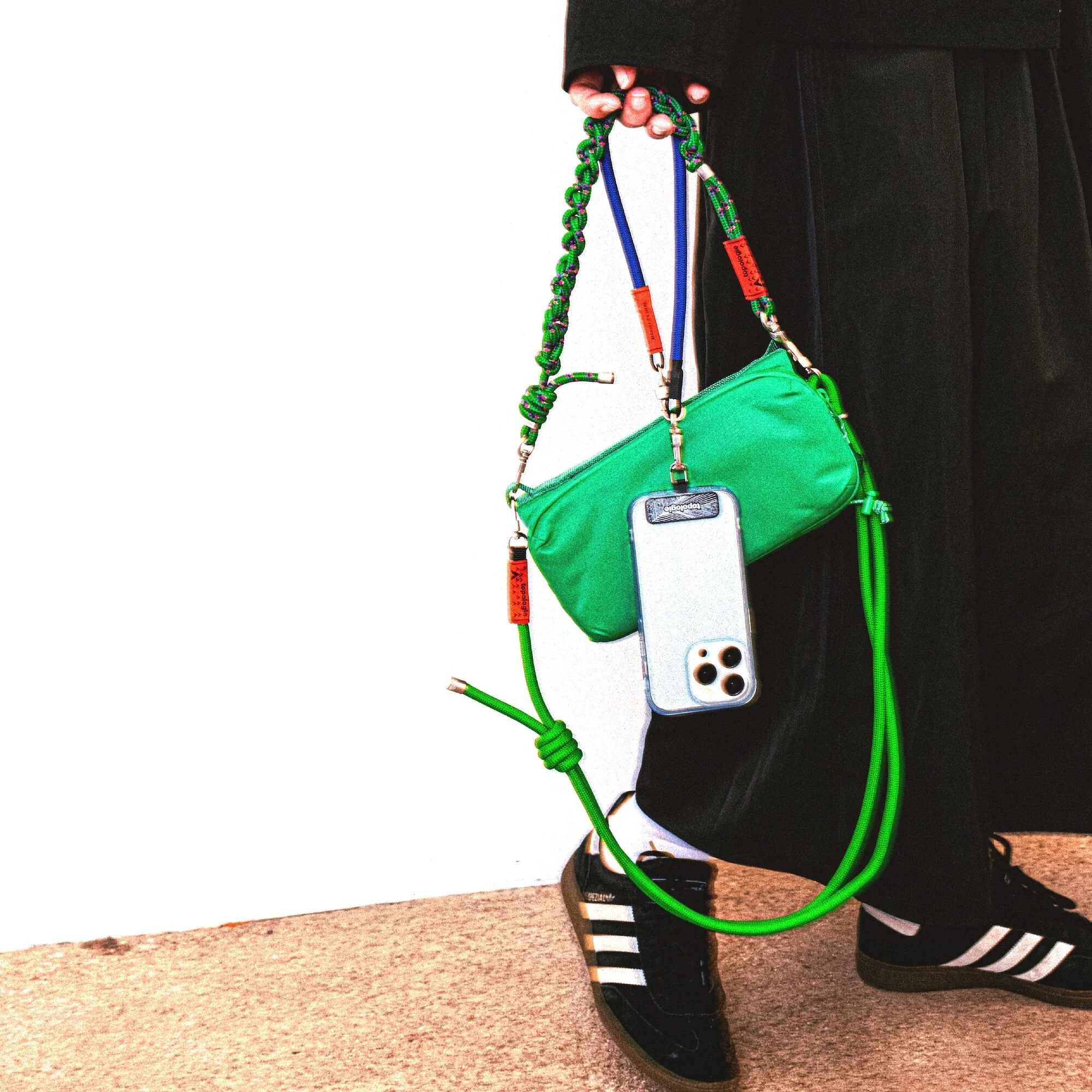 840-phone-strap-adapter-4.webp Phone Strap Adapter